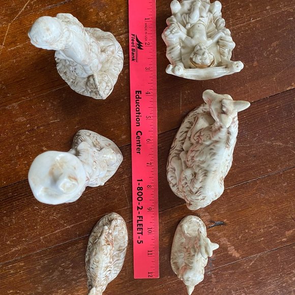 Vintage Nativity 15 Piece Ceramic Set - Picture 9 of 10